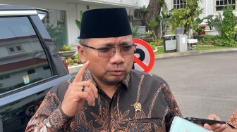 Menag Yaqut Lagi-lagi Bolos Rapat Haji 2024 di DPR, Kali Ini Ngaku Kehabisan Tiket Pesawat