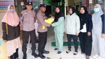 Bayi Laki-laki Dibuang di Pos Ronda Lampung Barat, Begini Kondisinya Saat Ditemukan