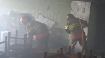 Kebakaran di Ambulu, Pemilik Rumah Alami Luka Bakar Saat Selamatkan Barang