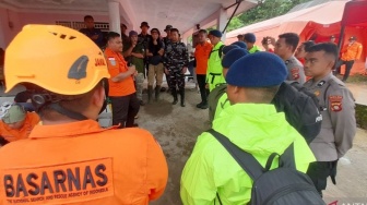 Terkendala Cuaca, Pencarian Korban Longsor di Tambang Emas Tradisional Sumawa Timur Terhambat