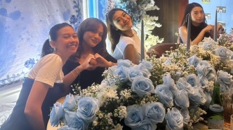 5 Potret Aaliyah Massaid Gelar Bridal Shower, Azizah Salsha Hadir Jauh-jauh dari Korea!