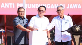 Cegah Perundungan, Pj Gubernur Jatim Ajak Semua Pihak Jadi Agen Perubahan