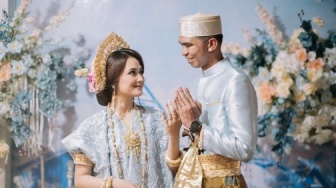 Andi Agung Kerja Apa? Pantas Suami Nia LIDA Santai Kasih Istri Hadiah Perusahaan Saat Nikah