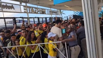 Final Copa America Chaos, Puluhan Fans Tanpa Tiket Jebol Hard Rock Stadium!