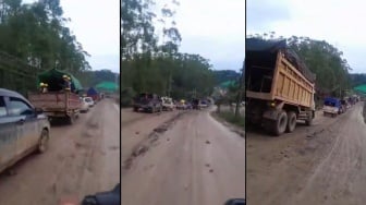 Jalan Berlumpur Menuju IKN Macet Parah, Netizen Ragukan Kelancaran Upacara 17 Agustus