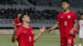 Debut Manis Jens Raven: Turun dari Bangku Cadangan, Cetak Gol Berkelas!