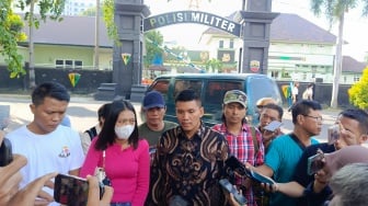 Keluarga Wartawan Tewas Dibakar di Karo Bawa Bukti Keterlibatan Oknum TNI ke Pomdam I/BB