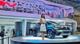 Mengintip Masa Depan Otomotif Suzuki dengan eVX di GIIAS 2024