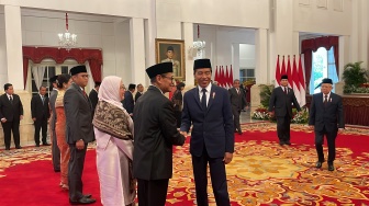 Lantik Tiga Wamen Baru Termasuk Keponakan Prabowo, Jokowi Bantah Bagi-bagi Jabatan