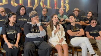 Kocak! Ratu Sofya Minta Izin ke Luna Maya Jadi Istri Maxime Bouttier di Film Gundik