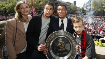 Pesona Marieke Wolfer, Sosok di Balik Keluarga Bahagia Giovanni van Bronckhorst