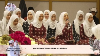 Pendidikan Nofriza Aziz, MC Pengajian Thariq-Aaliyah Dipuji Berkelas Pandu Acara Pakai Bahasa Inggris