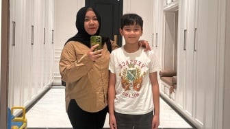 Sukses Bangun Rumah Mewah, Apa Saja Sumber Kekayaan Mbak Lala Pengasuh Rafathar?