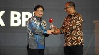 BRI Palembang Sabet Penghargaan di CNN Indonesia Awards