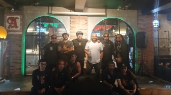 Doa untuk Korban Tragedi Kanjuruhan Awali Tur Album Island Vibes di Malang