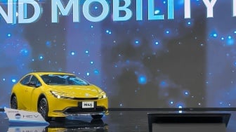 Menteri Airlangga Ngotot, Penjualan Mobil Hybrid Sudah Bagus Tanpa Subsidi