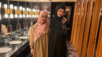 Di Tengah Proses Cerai, Kimberly Ryder Berhijab dan Masuk Geng Zaskia Sungkar Ikut Kajian