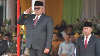 Profil Bustami Hamzah dan Jejak Kariernya