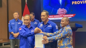 Demokrat Resmi Usung AFU-Petrus di Pilgub Papua Barat Daya