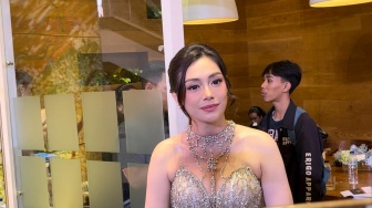 Celine Evangelista Tanya Terus Soal Akting, Stefan William Salah Tingkah?