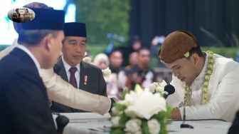 Sah! Presiden Jokowi Jadi Saksi Pernikahan Thariq Halilintar dan Aaliyah Massaid