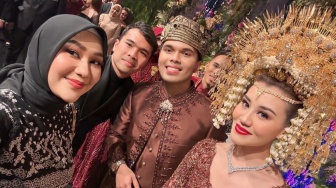 Buat Modal Bulan Madu Thariq-Aaliyah, Beda Jumlah Sumbangan Atta Halilintar dan Putra Siregar