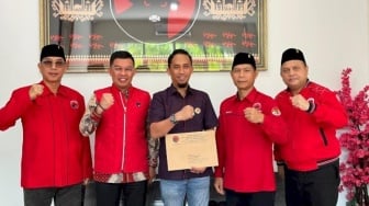 Resmen Kadafi-Cik Raden Bakal Berpasangan di Pilbup Way Kanan 2024?