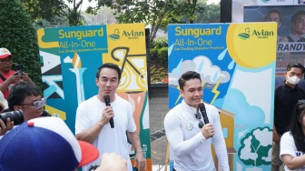 Joe Taslim & Randy Pangalila Buktikan Ketangguhan Cat Sunguard All-In-One