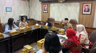 Perwakilan Legislatif Amerika Serikat Mendadak Sambangi DPRD Kota Solo, Sekar Tandjung: Bahas Perempuan dan Politik