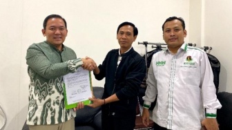 Dokter Rayendra Dapat Surat Tugas dari DPP PPP Untuk Calon Wali Kota Bogor