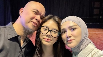 Detik-Detik Mulan Jameela Beri Kejutan Ultah ke Safeea Ahmad, Putri Ahmad Dhani Sampai Nangis