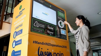 Cegah Pencemaran Lingkungan, Bank Mandiri Sediakan Reverse Vending Machine