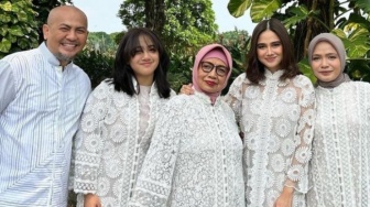 Latar Belakang Keluarga Syifa Hadju, Beda 180 Derajat dengan Kedua Orangtua El Rumi