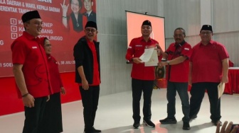 PDIP Kunci Pasangan Eri-Armuji di Pilwali Surabaya, Rumor Pecah Kongsi Terpatahkan