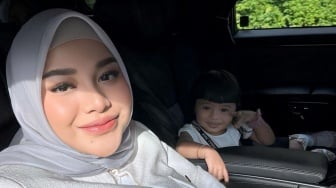 Ameena Hampir Tenggelam saat Berenang, Aurel Hermansyah Tegur sang Adik: Kenapa Enggak ...