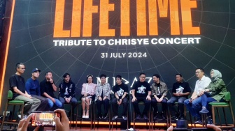 Mengenang 17 Tahun Kepergian Chrisye dengan Konser Lifetime Tribute Chrisye