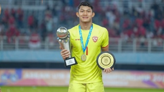 Raih Gelar Kiper Terbaik AFF U-19, Ikram Alfgiffari Layak Promosi ke Timnas Indonesia U-23?