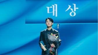 Bintangi Drama Love Next Door, Ini Karakter yang Diperankan Jung Hae In