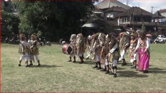 Celuluk Ramaikan Gerak Jalan Inovatif di Tegallalang Gianyar