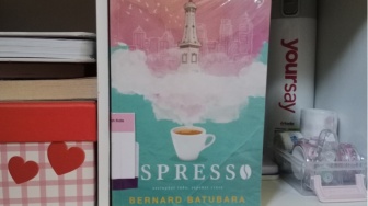 Ulasan Novel 'Espresso': Kisah di Balik Secangkir Kopi