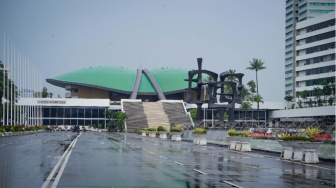 Gedung DPR Trending Topic! Video Lawas Mahasiswa Diduduki Parlemen Viral Lagi: Tragedi 98 Bakal Terulang?