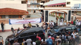 Buntut Kasus Pencabulan Puluhan Santri, Ponpes di Canduang Agam Diboikot Warga