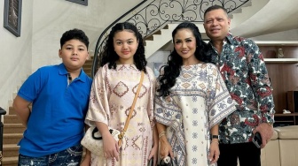 Dikenal sebagai Anak Diva, Amora Lemos Idolakan Ibu Sendiri: Aku Pengen Jadi Kayak Mami