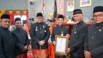 Daftar 12 Tokoh Dapat Pin Emas di Hari Jadi Kota Padang ke-355, Termasuk Gubernur Sumbar