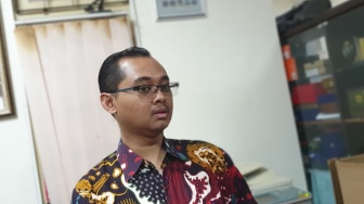 Bantah Tudingan Mencekik Ketua BEM saat Orasi, Dosen UNY: Kami Mencoba Merebut Megaphone