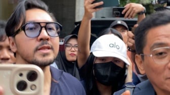 Dampingi Audrey Davis Diperiksa Kasus Video Syur, David Bayu: Saya Selalu Dukung Anak