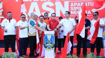 Ditandai Sirine, Pj Gubernur Adhy Buka Pekan Olahraga ASN Pemprov Jatim, Ajang Solidaritas Antar Pegawai