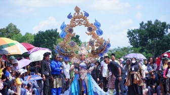 Karnaval Tenun Sambas 2024 jadi Upaya Pemkab Sambas Melestarikan Budaya