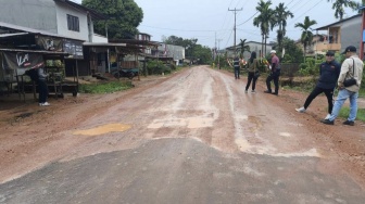 Pembangunan Jalan Sandai-Tanjung Medan Ketapang Senilai Rp15,8 Miliar Dimulai, Target Selesai November 2024