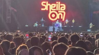 Sheila On 7 Guncang Makassar, 20 Ribu Sheilagank Larut Nostalgia